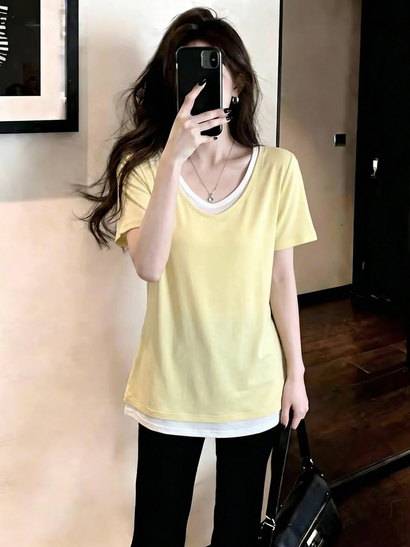 Summer Loose Casual Short Sleeve T-Shirt Age-Defying Color Block Design Sun Protection Top Korean Style Fashionable Women's C...
Summer Loose Casual Short Sleeve T-Shirt Age-Defying Color Block Design Sun Protection Top Korean Style Fashionable Women's C...
