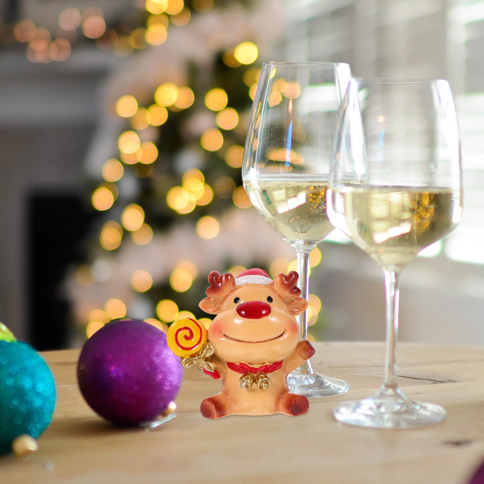 Resin Christmas Decor Xmas Figure Decor Concise Fashionable Colorful Details Best Choice for Various Places Xmas Themed Ornament
Resin Christmas Decor Xmas Figure Decor Concise Fashionable Colorful Details Best Choice for Various Places Xmas Themed Ornament