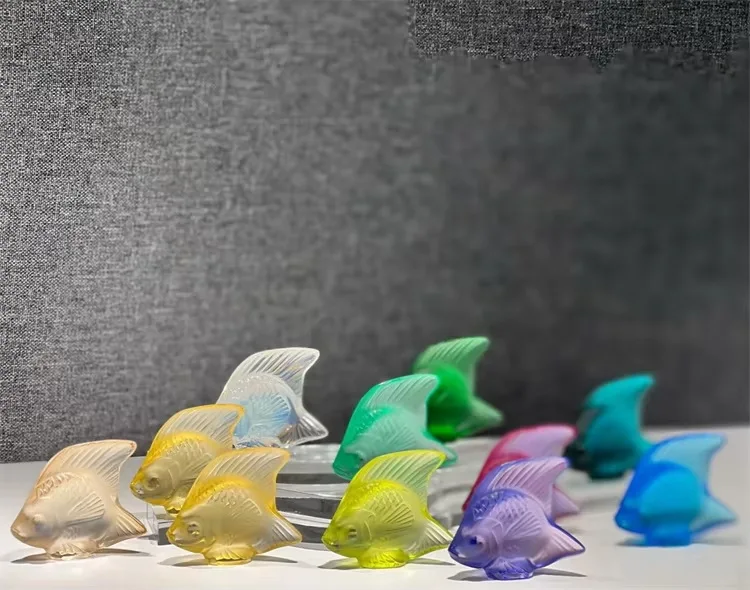 French Luxury Art Deco Bacarat Crystal Angelfish Minuta Fish Ornament with Custom Logo Home Decorative Gift with Color Gift Box
French Luxury Art Deco Bacarat Crystal Angelfish Minuta Fish Ornament with Custom Logo Home Decorative Gift with Color Gift Box