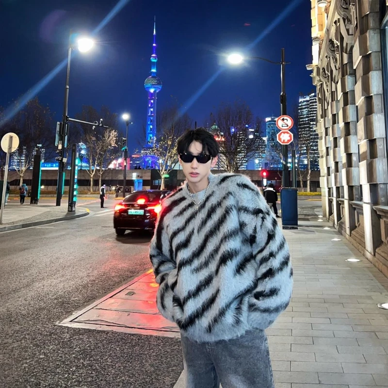 Men Sweater Lazy Style Korean Crewneck Sweater Loose Knitwear Sweater Men Winter Clothes Men Winter Warming Top Fashion Sweater
Men Sweater Lazy Style Korean Crewneck Sweater Loose Knitwear Sweater Men Winter Clothes Men Winter Warming Top Fashion Sweater