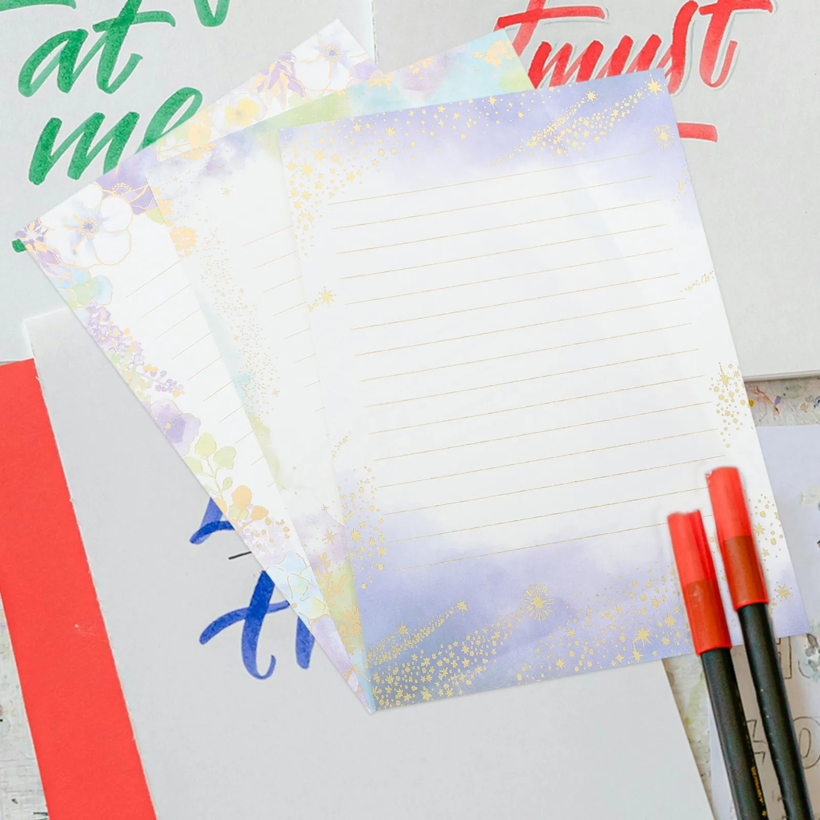 24 Sheets A5 Retro Floral Letterhead Paper Gold Foil Stamped Borders Premium Thick Stationery for Invitations Resumes Greeting
24 Sheets A5 Retro Floral Letterhead Paper Gold Foil Stamped Borders Premium Thick Stationery for Invitations Resumes Greeting