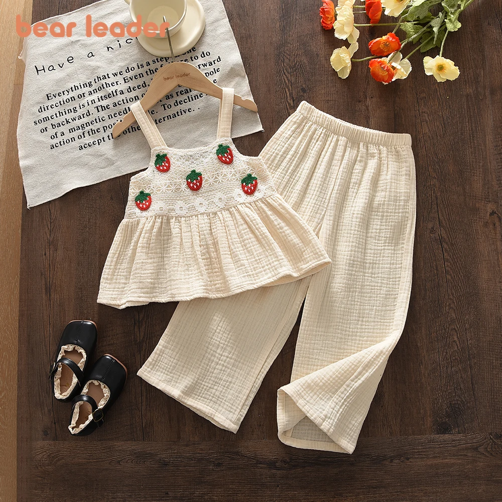 Bear Leader 2026 Children's Clothing Summer Strawberry Girls Clothes Beige Lace Pattern Is Randomly Arranged Camisole Top+Pants
Bear Leader 2026 Children's Clothing Summer Strawberry Girls Clothes Beige Lace Pattern Is Randomly Arranged Camisole Top+Pants