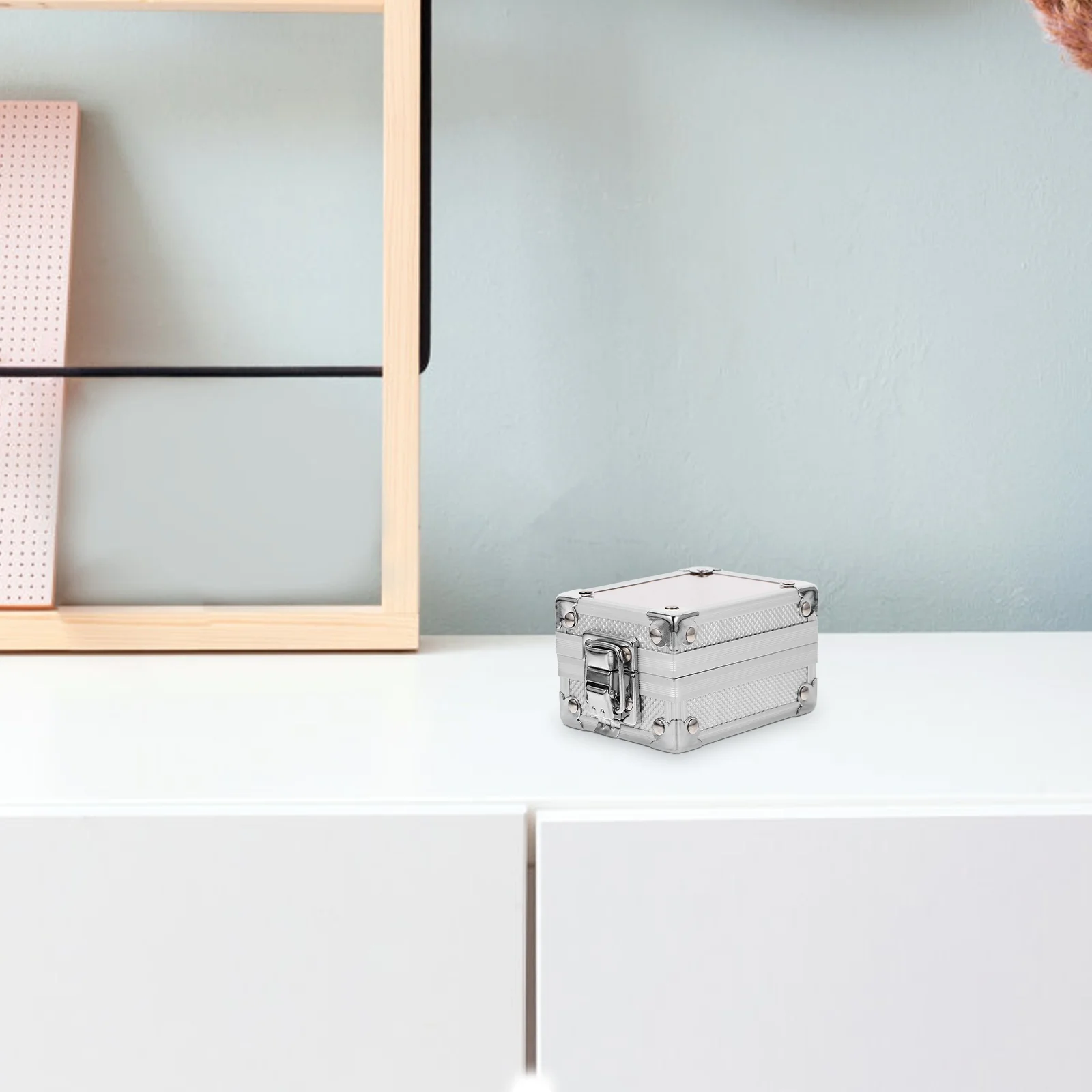 Single Watch Winder Aluminum Silver Durable Case Compact Travel Protective Pillows Hand Watch Shaker Winder Box 
Single Watch Winder Aluminum Silver Durable Case Compact Travel Protective Pillows Hand Watch Shaker Winder Box