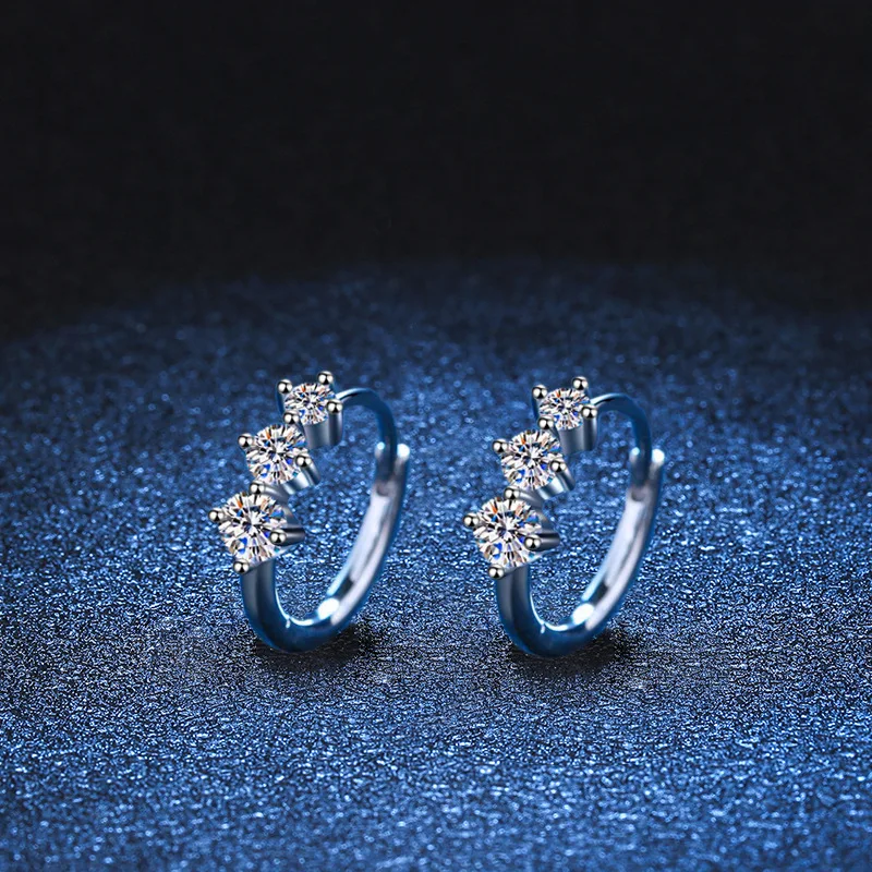 s925 Sterling silver earrings Plated pt950 high-grade seenwork Moissanite earrings D color Moissanite earrings for women
s925 Sterling silver earrings Plated pt950 high-grade seenwork Moissanite earrings D color Moissanite earrings for women