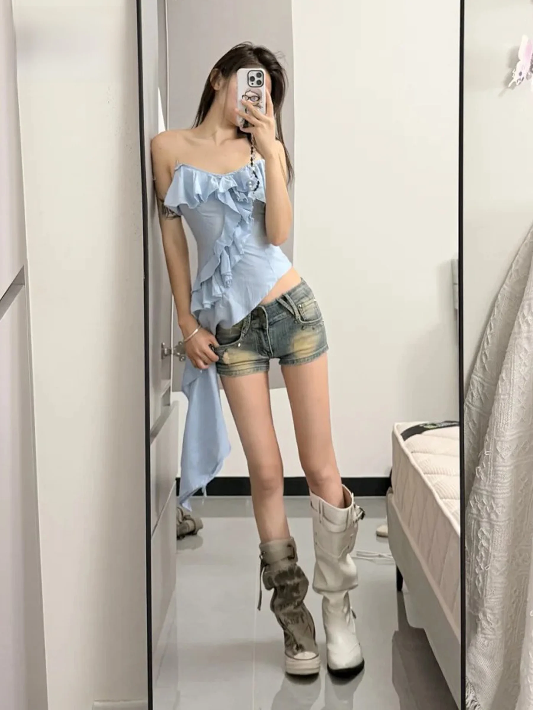 Retro American Punk Rivet Denim Shorts Women's Summer Hot Pants High Waist Button Fastening Casual Loose Fit No Stretch
Retro American Punk Rivet Denim Shorts Women's Summer Hot Pants High Waist Button Fastening Casual Loose Fit No Stretch