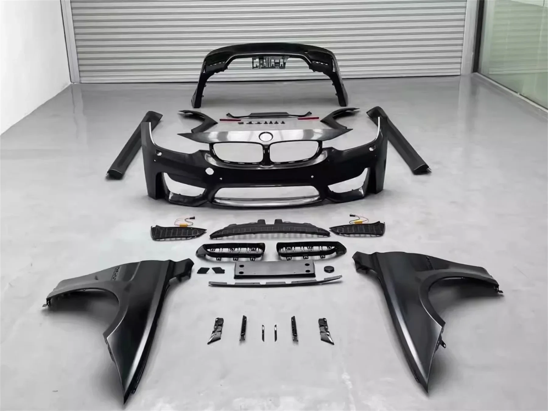 Car Body Kit Front Bumper surround for BMW 3 series F30 F35 modified M3 Side skirt fender
Car Body Kit Front Bumper surround for BMW 3 series F30 F35 modified M3 Side skirt fender