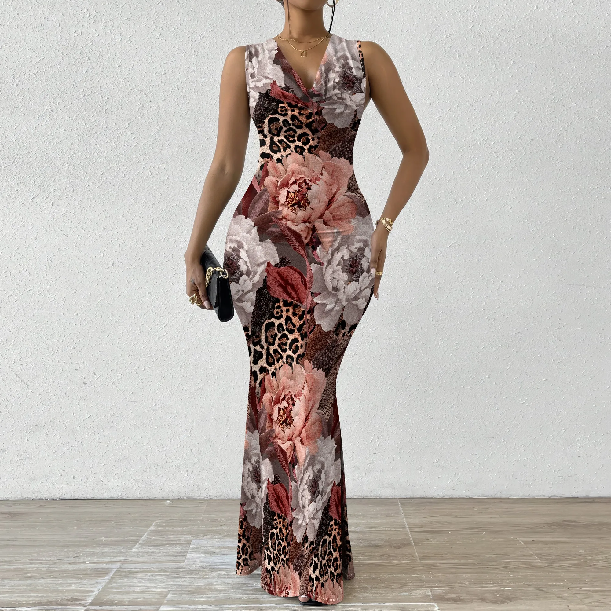Floral & Leopard Print V-Neck Maxi Dress for Women 2025 New Arrival Bold Elegant Party Dress XS-2XL
Floral & Leopard Print V-Neck Maxi Dress for Women 2025 New Arrival Bold Elegant Party Dress XS-2XL