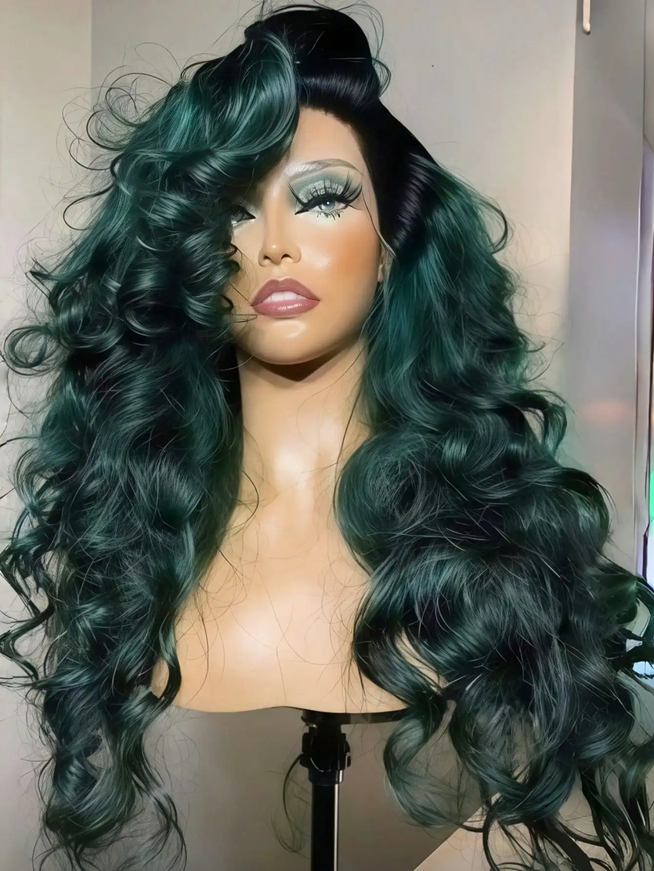 Ombre Green Body Wave 13×4 HD Transparen Lace Frontal Wigs 180 Density Human Hair Pre Plucked Glueless with Baby Hair for Women
Ombre Green Body Wave 13×4 HD Transparen Lace Frontal Wigs 180 Density Human Hair Pre Plucked Glueless with Baby Hair for Women