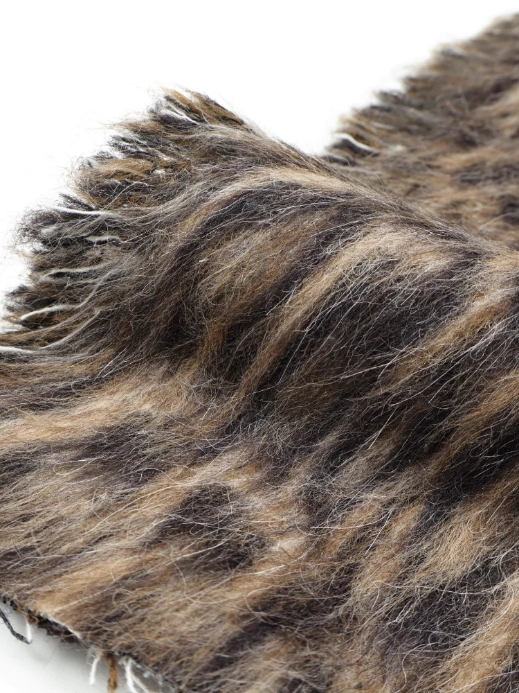 Brown Leopard Print Long Haired Suri Wool Fabric for Coat Windbreaker Cloak Soft No Elasticity Cloth Diy Sewing Material
Brown Leopard Print Long Haired Suri Wool Fabric for Coat Windbreaker Cloak Soft No Elasticity Cloth Diy Sewing Material