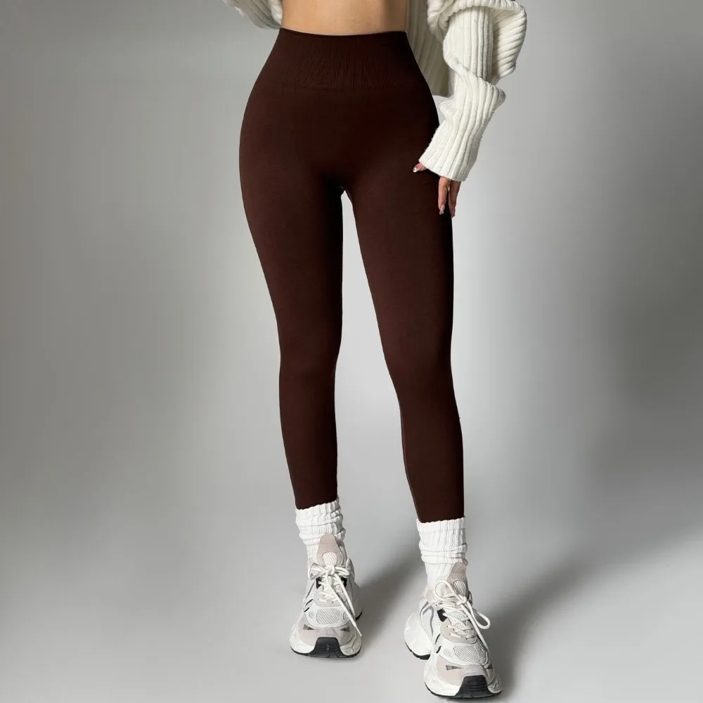 Флисовые брюки для активного отдыха, спортивные леггинсы, быстросохнущие фитнес-штаны, с эффектом подтяжки ягодиц, удобные женские фитнес-брюки для осени и зимы
Флисовые брюки для активного отдыха, спортивные леггинсы, быстросохнущие фитнес-штаны, с эффектом подтяжки ягодиц, удобные женские фитнес-брюки для осени и зимы