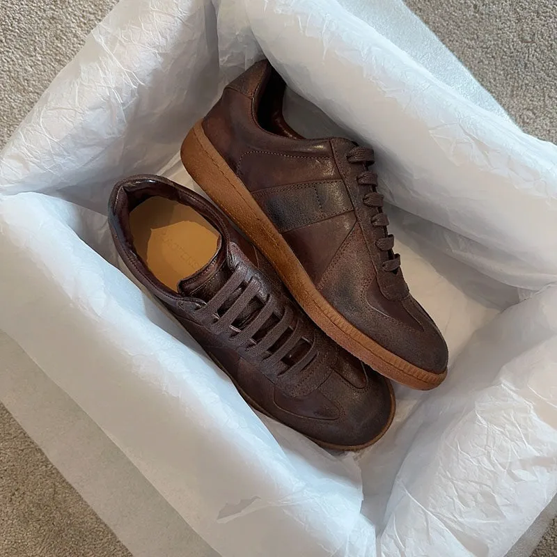 Handcrafted Horsehide Training Shoes Women Genuine Leather Retro Flat Lace-up Casual Sneakers Breathable Skate Shoes
Handcrafted Horsehide Training Shoes Women Genuine Leather Retro Flat Lace-up Casual Sneakers Breathable Skate Shoes