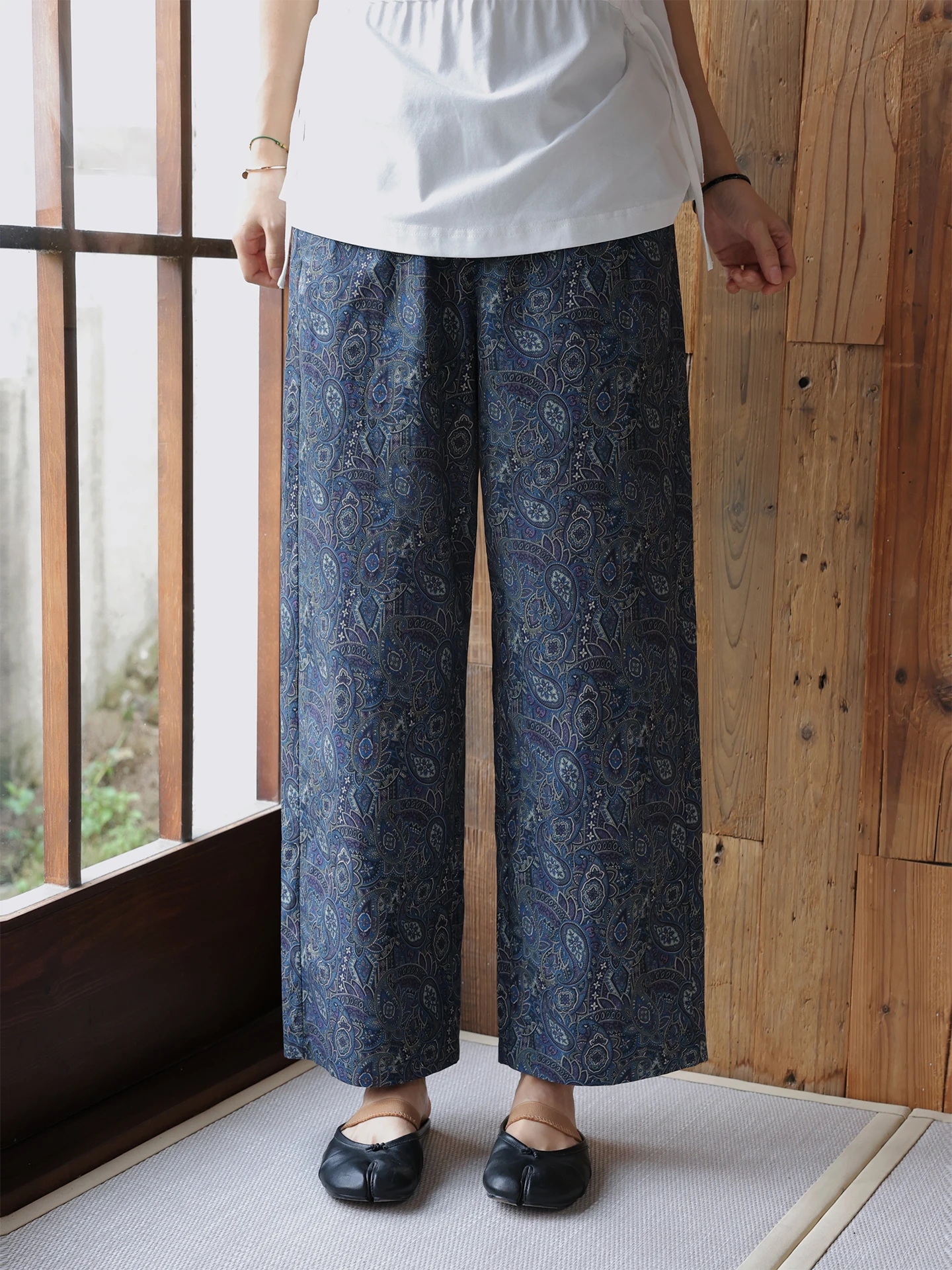 Повседневные хлопковые брюки прямого кроя Slim Fit для женщин, летние модные брюки с принтом павлина, с высокой талией и эластичным поясом
Повседневные хлопковые брюки прямого кроя Slim Fit для женщин, летние модные брюки с принтом павлина, с высокой талией и эластичным поясом