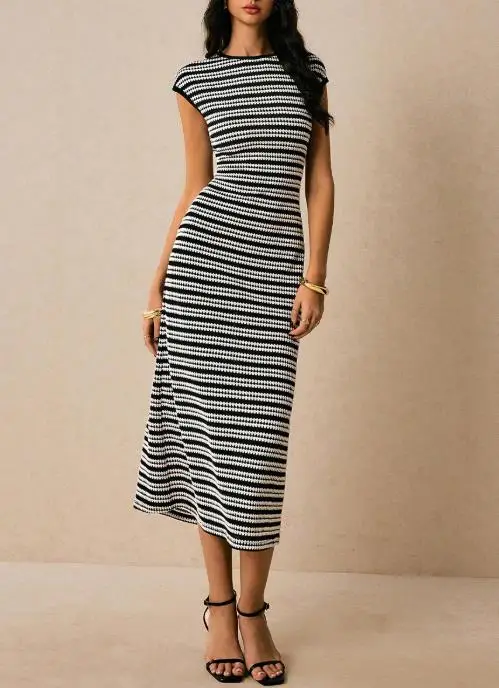 Striped Knitted Dress Slimming Step Dress Summer Ladies Elegant Round Neck Color Blocked Striped Embroidered Knitted Dress
Striped Knitted Dress Slimming Step Dress Summer Ladies Elegant Round Neck Color Blocked Striped Embroidered Knitted Dress