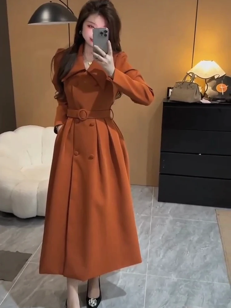 Модное женское пальто с длинными рукавами на осень 2025 года, приталенное, средней длины, универсальное, премиум-класса
Модное женское пальто с длинными рукавами на осень 2025 года, приталенное, средней длины, универсальное, премиум-класса