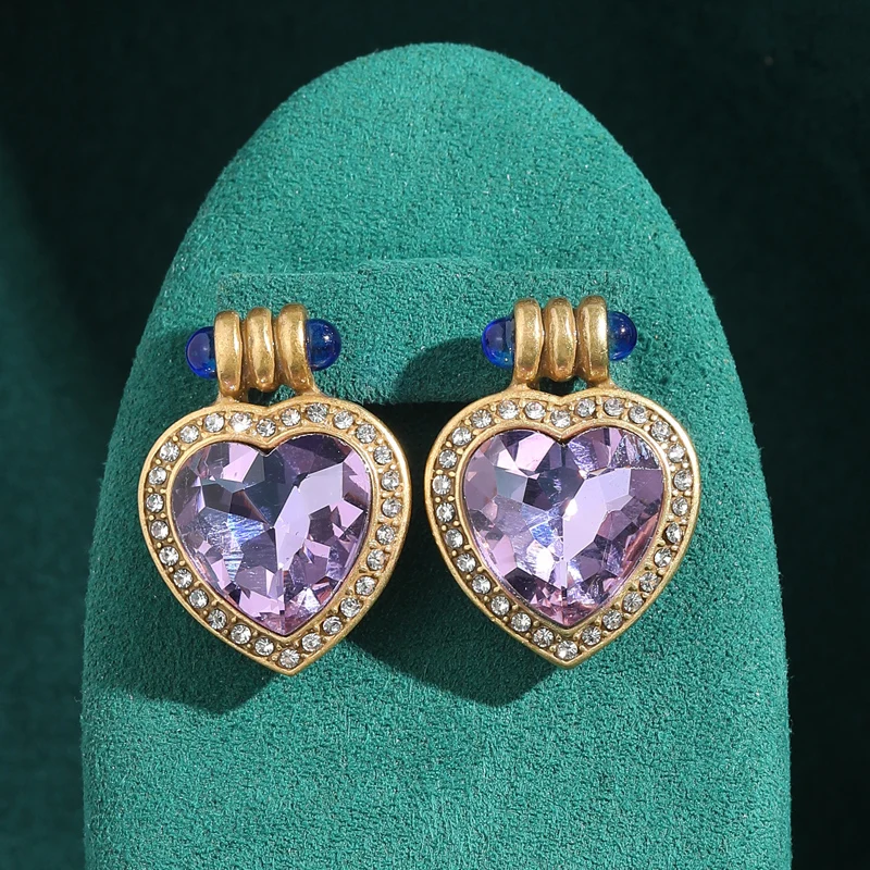 Vintage Stud Purple Earrings Crystal Heart Luxury Designer Woman Rhinestones Wedding Gold Color High Quality Jewelry 2025 New
Vintage Stud Purple Earrings Crystal Heart Luxury Designer Woman Rhinestones Wedding Gold Color High Quality Jewelry 2025 New