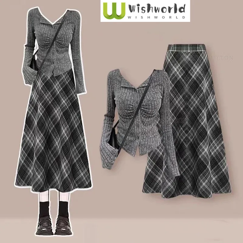 Spring and Autumn Temperament Set Women's Age Reducing Waist Cinched Knitted Sweater+high Waisted Checkered Skirt Two-piece Set
Spring and Autumn Temperament Set Women's Age Reducing Waist Cinched Knitted Sweater+high Waisted Checkered Skirt Two-piece Set