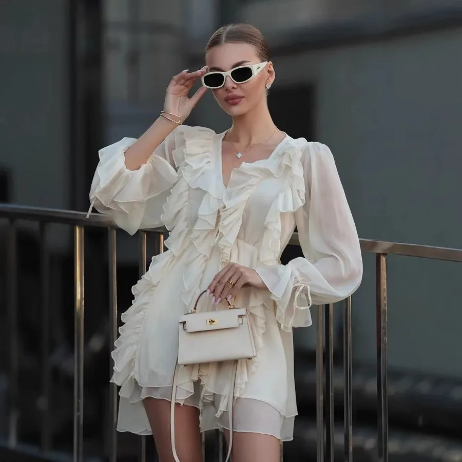 【New style】2026 summer new French style lotus leaf chiffon dress fashion women's V-sleeve bubble skirt
【New style】2026 summer new French style lotus leaf chiffon dress fashion women's V-sleeve bubble skirt