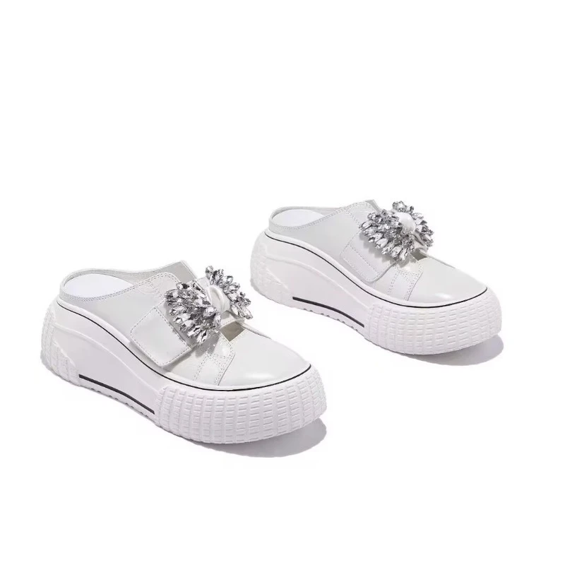 New Women's Shoes Luxury Genuine Leather Mueller Slippers for Woman Fashion Rhinestone Casual Shoes Designer Shoes Zapatos Mujer
New Women's Shoes Luxury Genuine Leather Mueller Slippers for Woman Fashion Rhinestone Casual Shoes Designer Shoes Zapatos Mujer