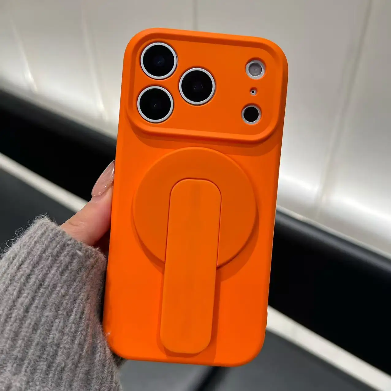 Original Liquid Silicone Grip Holder Case For iPhone 17 Air 16 Plus 15 14 13 12 Pro Max 16E for Magsafe Magnetic Soft Back Cover
Original Liquid Silicone Grip Holder Case For iPhone 17 Air 16 Plus 15 14 13 12 Pro Max 16E for Magsafe Magnetic Soft Back Cover