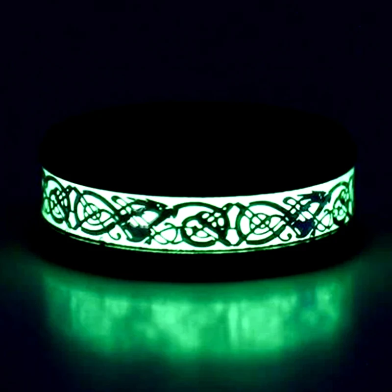 Luminous Dragon Ring Black Fashion Man Minimalist Stainless Steel Ring Glowing Ring Couple in the Dark Charm Jewelry Gifts
Luminous Dragon Ring Black Fashion Man Minimalist Stainless Steel Ring Glowing Ring Couple in the Dark Charm Jewelry Gifts