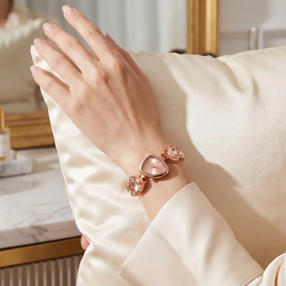 Fashion Elegant Irregular Design Watch Simple Minimalist Big Rhinestone Watch Interesting Quartz Colorful Fashion Watch Commute
Fashion Elegant Irregular Design Watch Simple Minimalist Big Rhinestone Watch Interesting Quartz Colorful Fashion Watch Commute
