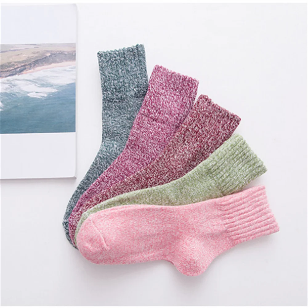 5 Pairs/set Thick Thermal Socks for women Winter Autumn Warm Solid Color Casual Soft Crew Socks Breathable Harajuku Retro Socks
5 Pairs/set Thick Thermal Socks for women Winter Autumn Warm Solid Color Casual Soft Crew Socks Breathable Harajuku Retro Socks