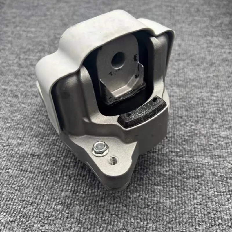 Suitable for Cayenne Macan95B Maca 2.0 engine foot rubber 3.0 gearbox rubber engine bracket
Suitable for Cayenne Macan95B Maca 2.0 engine foot rubber 3.0 gearbox rubber engine bracket