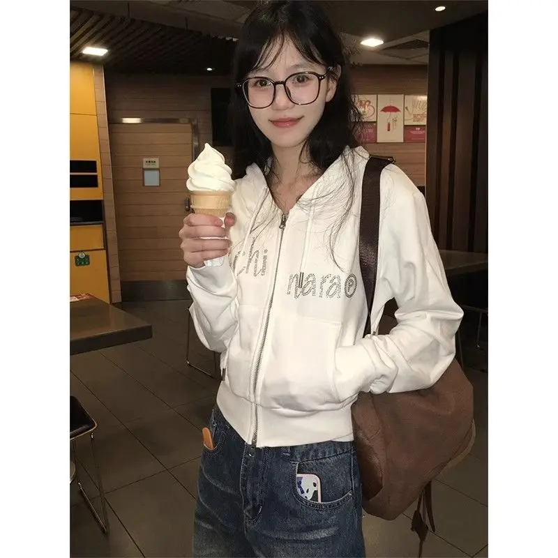 Retro Jacket Casual Design Letters Hot Diamond Loose Hooded Zipper Short Cardigan Sweater Top
Retro Jacket Casual Design Letters Hot Diamond Loose Hooded Zipper Short Cardigan Sweater Top