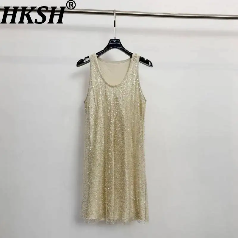 HKSH Women Chic Short Dress V-neck Sleeveless Sequined Slimming Elegant High Street Casual Sexy Tank Dresses Summer 2026 HK23112
HKSH Women Chic Short Dress V-neck Sleeveless Sequined Slimming Elegant High Street Casual Sexy Tank Dresses Summer 2026 HK23112