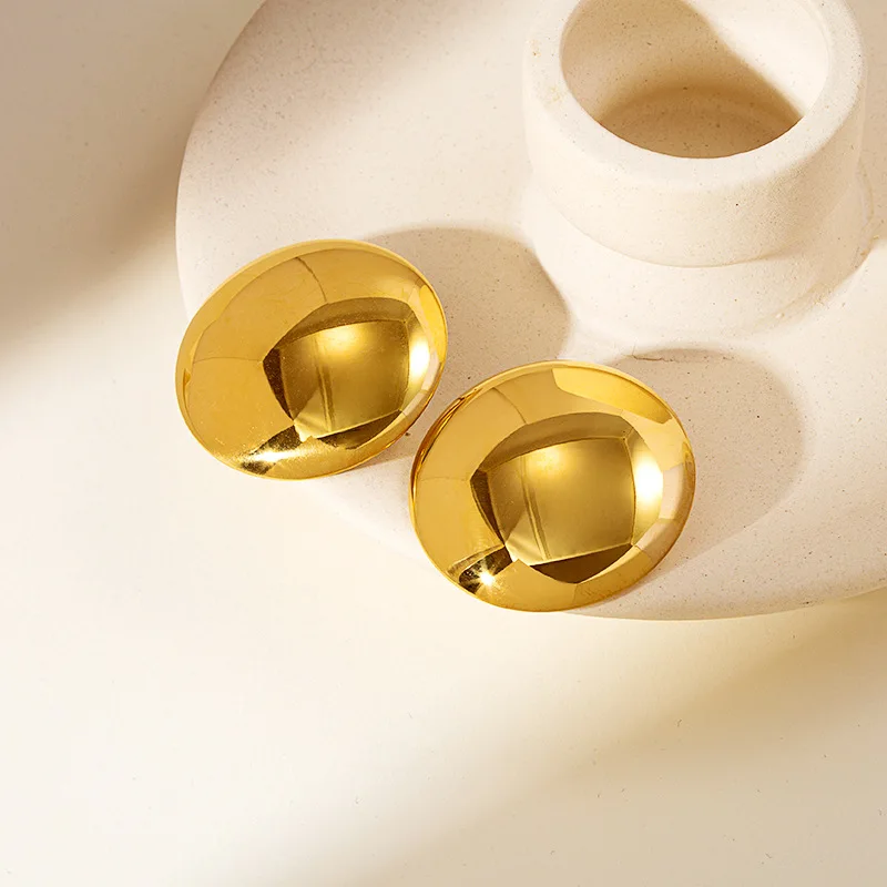 Simple and light luxury pea-shaped earrings Fashion jewelry girls unique accessories
Simple and light luxury pea-shaped earrings Fashion jewelry girls unique accessories