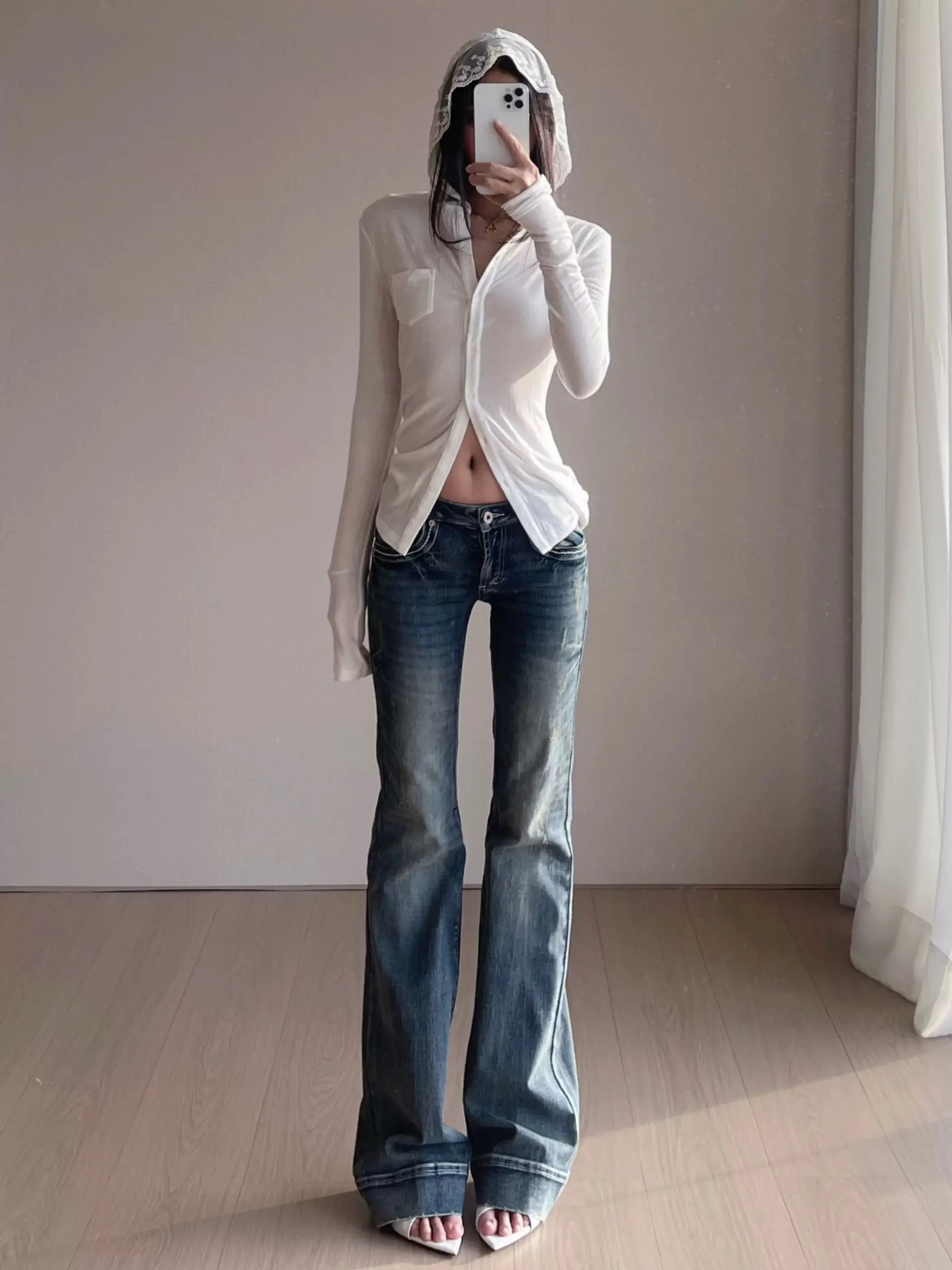 Low Waist Decorative Stitching Embroidered Slimming Jeans Women's Micro Flared Pants Casual Cotton Stretch Denim Bootcut
Low Waist Decorative Stitching Embroidered Slimming Jeans Women's Micro Flared Pants Casual Cotton Stretch Denim Bootcut