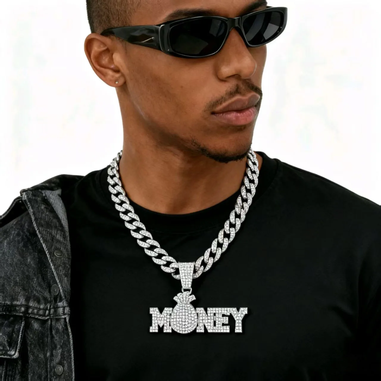 DIY accessories Cross-border hip-hop letters MONEY full diamond alloy pendant European and American trend Cuban chain personaliz
DIY accessories Cross-border hip-hop letters MONEY full diamond alloy pendant European and American trend Cuban chain personaliz