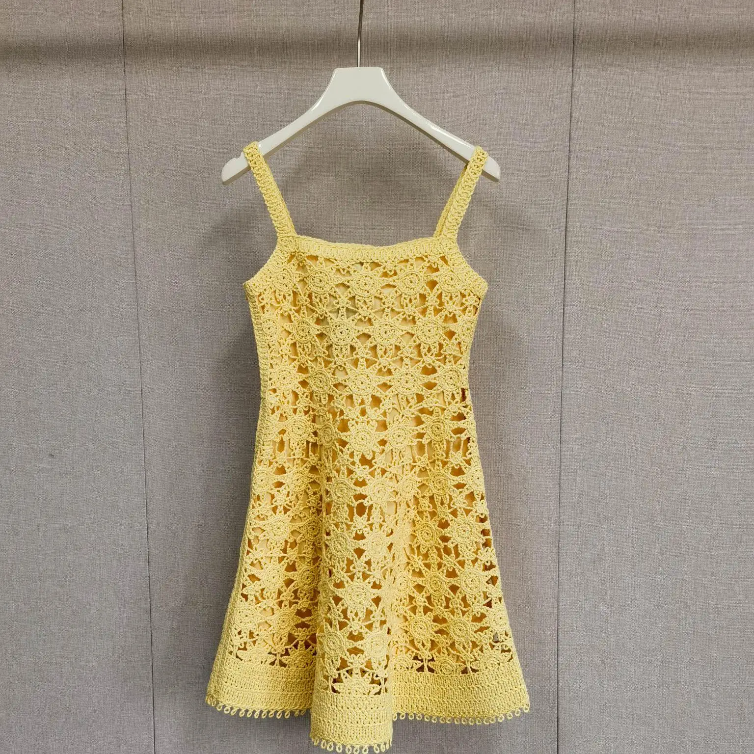 Summer 2025 New Holiday Style Brightly Woven Hollow out Knitted Strap Dress High Waist Cotton No Sleeve Short Cotton
Summer 2025 New Holiday Style Brightly Woven Hollow out Knitted Strap Dress High Waist Cotton No Sleeve Short Cotton