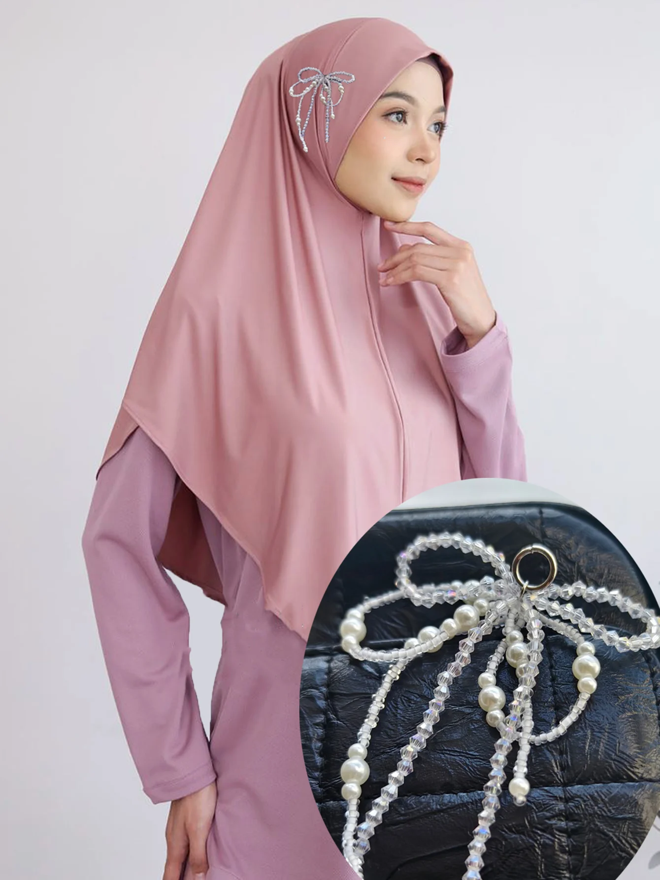 Новый стиль, готовый к ношению, мусульманский хиджаб, аксессуары с бантом, Джерси, мгновенный шарф, тюрбан большого размера, малазийская шаль
Новый стиль, готовый к ношению, мусульманский хиджаб, аксессуары с бантом, Джерси, мгновенный шарф, тюрбан большого размера, малазийская шаль