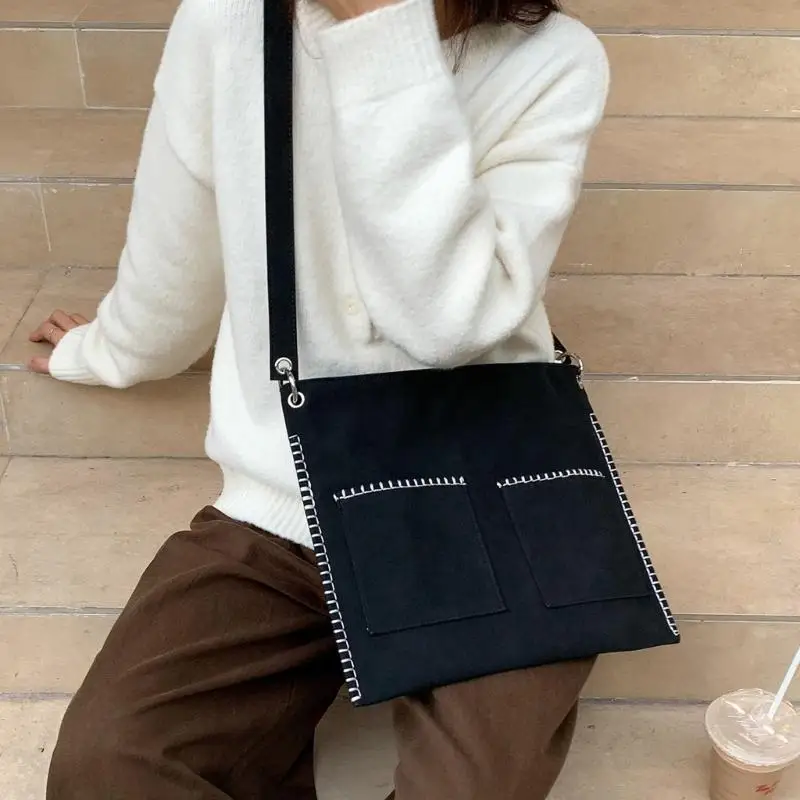 Элегантная сумка через плечо с множеством отделений, устойчивая к царапинам
Элегантная сумка через плечо с множеством отделений, устойчивая к царапинам