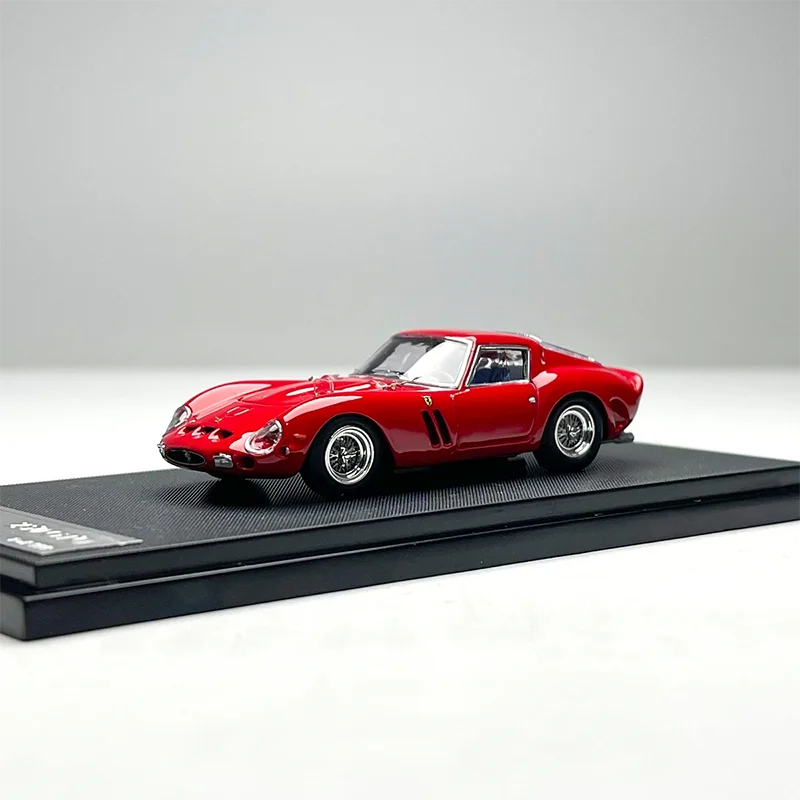 CL 1:64 Scale 250 GTO Alloy Car Model Static Collection Decorated Holiday Gifts Toys Classic Souvenir Gift
CL 1:64 Scale 250 GTO Alloy Car Model Static Collection Decorated Holiday Gifts Toys Classic Souvenir Gift