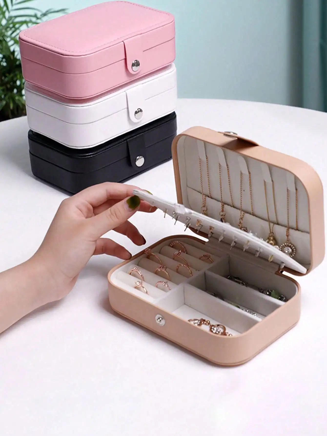 1pc Travel Jewelry Box, Small PU Leather Jewelry Storage Case, Suitable For Women & Girls, Double Layer Portable Mini Travel Box To Store Earrings, Rings, Necklaces, Etc.
1pc Travel Jewelry Box, Small PU Leather Jewelry Storage Case, Suitable For Women & Girls, Double Layer Portable Mini Travel Box To Store Earrings, Rings, Necklaces, Etc.
