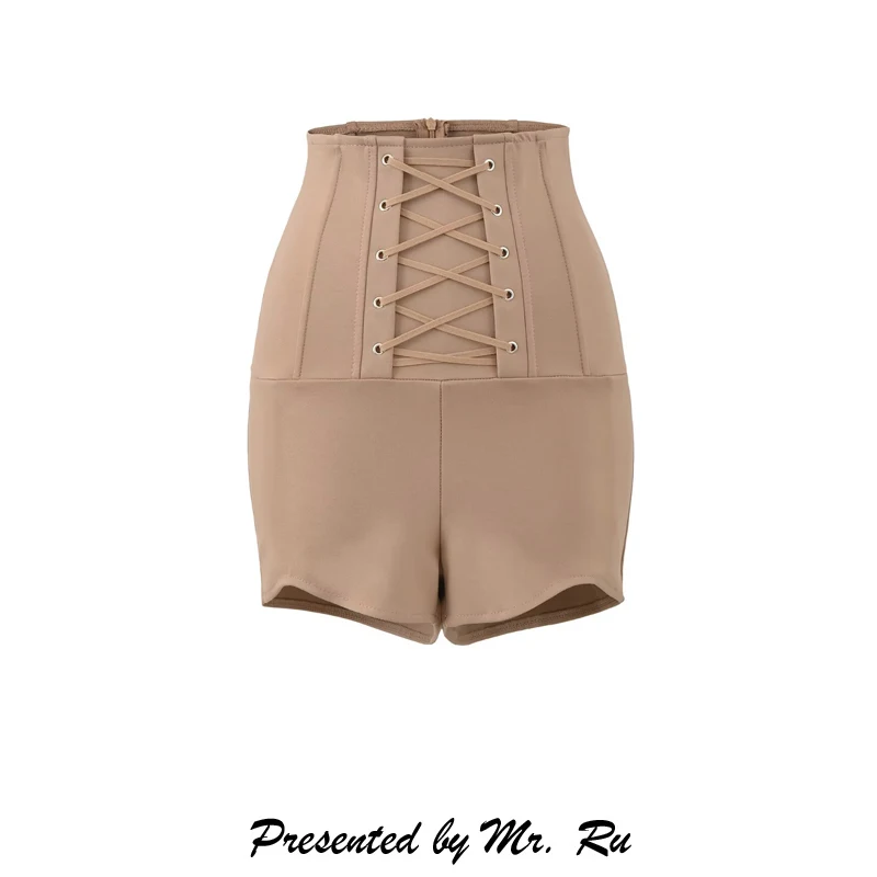 Шорты с высокой талией в корейском стиле, с завязками на талии, удлиняющие ноги, эффект удлинения ног, модные шорты
Шорты с высокой талией в корейском стиле, с завязками на талии, удлиняющие ноги, эффект удлинения ног, модные шорты