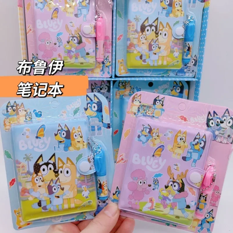 Bluey Anime Portable Notepad Mini Notebook Set Action Figure Portable Notebook with Pen Cartoon Children Christmas Stationery
Bluey Anime Portable Notepad Mini Notebook Set Action Figure Portable Notebook with Pen Cartoon Children Christmas Stationery