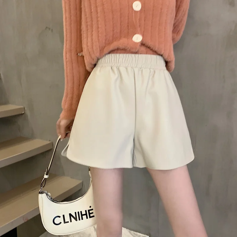 PULeather Shorts Women2022New Autumn and Winter Loose-Fitting Wide-Leg Slim-Fit Versatile High Waist Outer Wear Short Leather Pa
PULeather Shorts Women2022New Autumn and Winter Loose-Fitting Wide-Leg Slim-Fit Versatile High Waist Outer Wear Short Leather Pa
