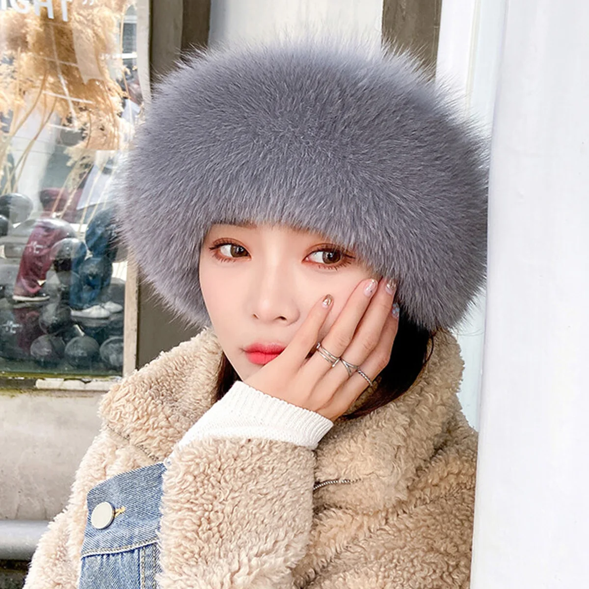Шапка-ушанка из натурального кроличьего меха, русские зимние аксессуары, теплые шапки-бомберы из натурального лисьего меха для женщин FEIMANYUAN
Шапка-ушанка из натурального кроличьего меха, русские зимние аксессуары, теплые шапки-бомберы из натурального лисьего меха для женщин FEIMANYUAN