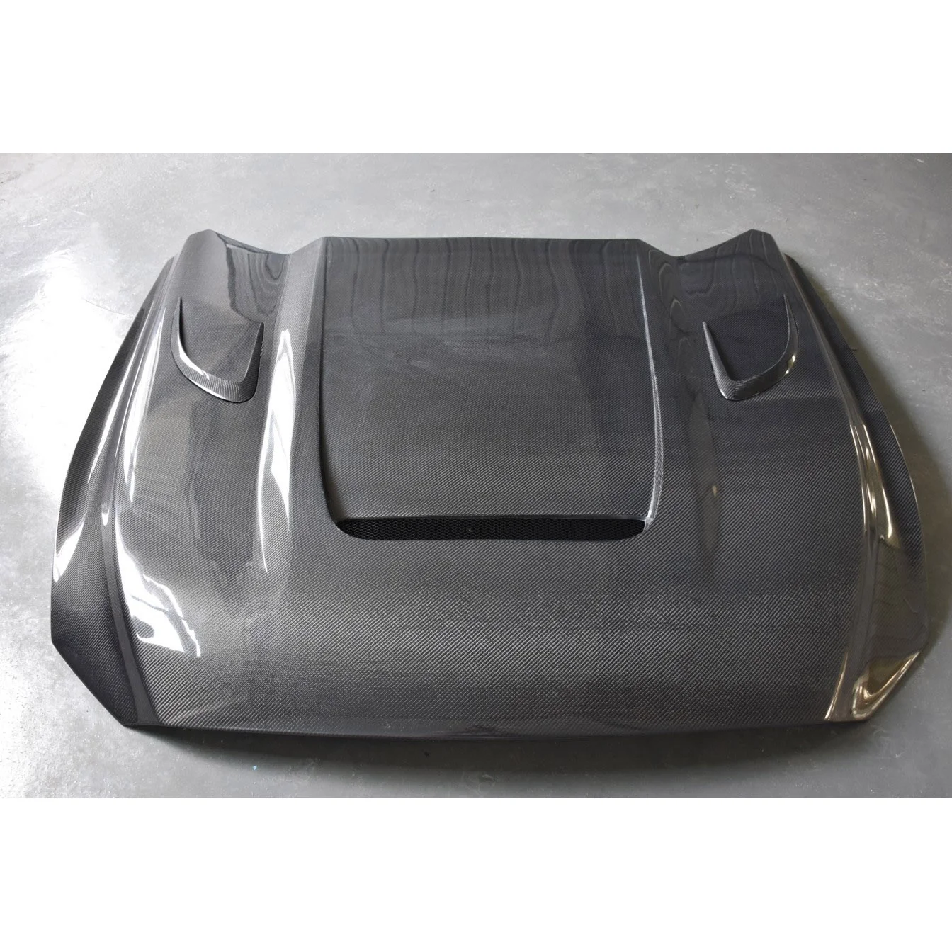 Капот из углеродного волокна для Mustang 2015-2017 гг. 
Капот из углеродного волокна для Mustang 2015-2017 гг.