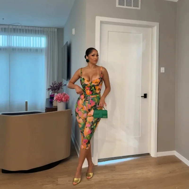 Women Floral Print Slim 2 Piece Set Ruched Spaghetti Straps Backless Tanks Tops + Skinny Calf Length Pants Casual Beach Suits
Women Floral Print Slim 2 Piece Set Ruched Spaghetti Straps Backless Tanks Tops + Skinny Calf Length Pants Casual Beach Suits