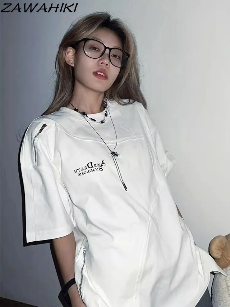 White Women's T-shirts Cotton Vintage Patchwork Top Female Chains Designer Casual Ropa Mujer Solid Color Fashion Women Clothes
White Women's T-shirts Cotton Vintage Patchwork Top Female Chains Designer Casual Ropa Mujer Solid Color Fashion Women Clothes