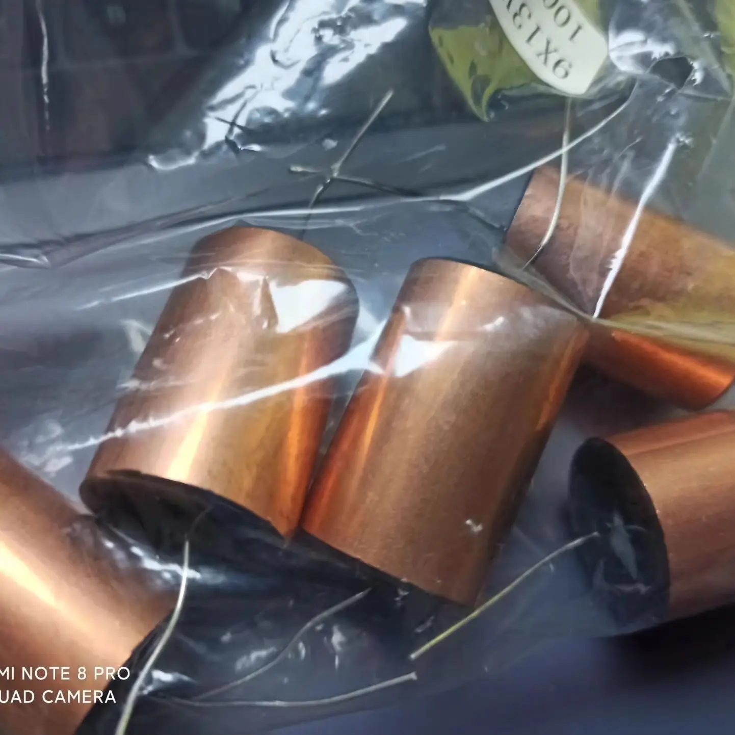 Meiyin Crown German Technology Copper foil immersion oil capacitor high-end Recommended HIFI audio to enhance sound quality
Meiyin Crown German Technology Copper foil immersion oil capacitor high-end Recommended HIFI audio to enhance sound quality