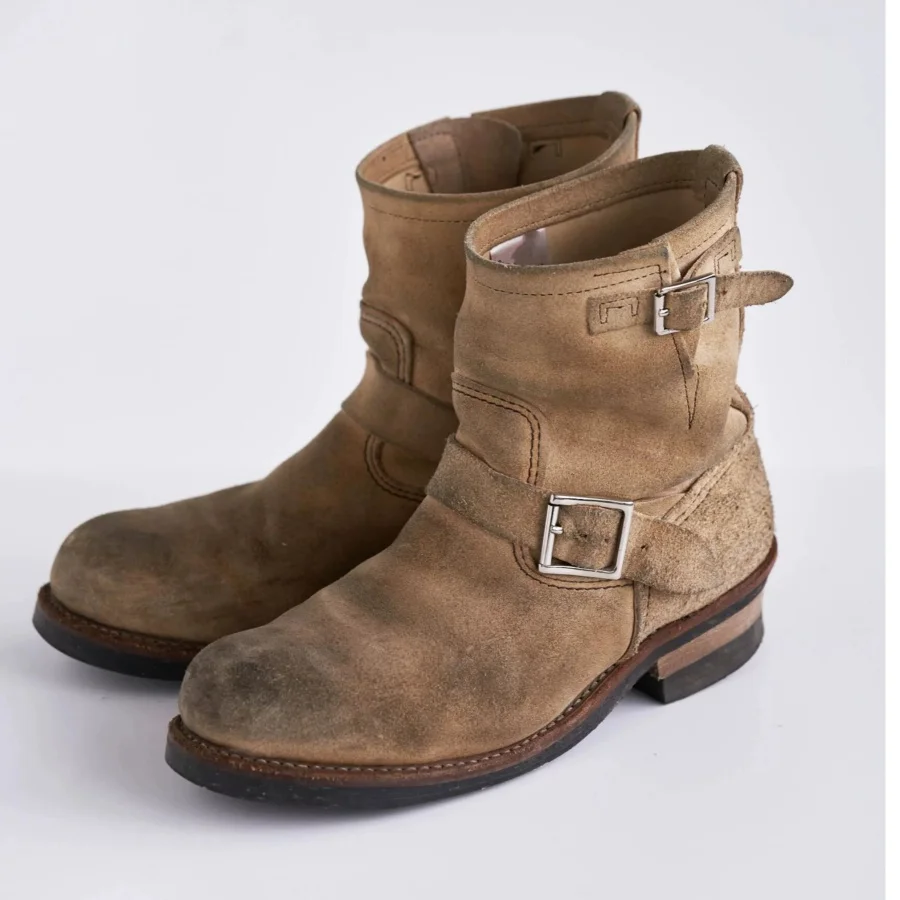 Vintage Suede Men's Classic Western Boots Retro Distressed Short Ankle Boots with Buckle Strap Casual Workwear Motorcycle Boots
Vintage Suede Men's Classic Western Boots Retro Distressed Short Ankle Boots with Buckle Strap Casual Workwear Motorcycle Boots