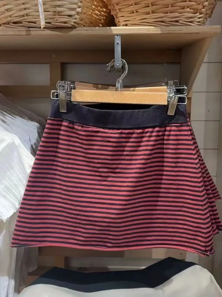 Red Striped Raw Hem Mini Skirt Women Summer New Elastic High Waist Casual A-line Shorts Skirts Preppy Style Vintage Short Faldas
Red Striped Raw Hem Mini Skirt Women Summer New Elastic High Waist Casual A-line Shorts Skirts Preppy Style Vintage Short Faldas
