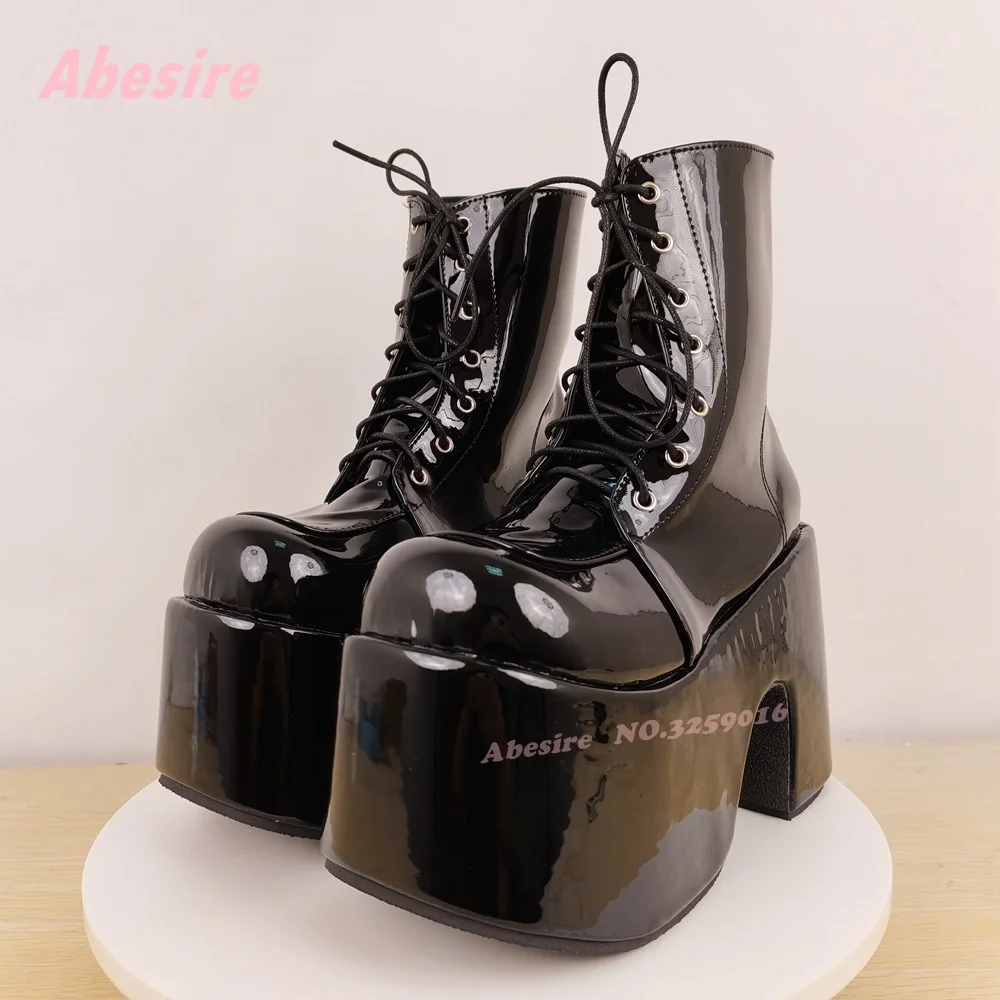 Gothic Patent Leather Chunky Heels Women's Ankle Boots Black Glossy Dark Platform Boots Lace-Up Street Style Shoes 2026 New Sexy
Gothic Patent Leather Chunky Heels Women's Ankle Boots Black Glossy Dark Platform Boots Lace-Up Street Style Shoes 2026 New Sexy