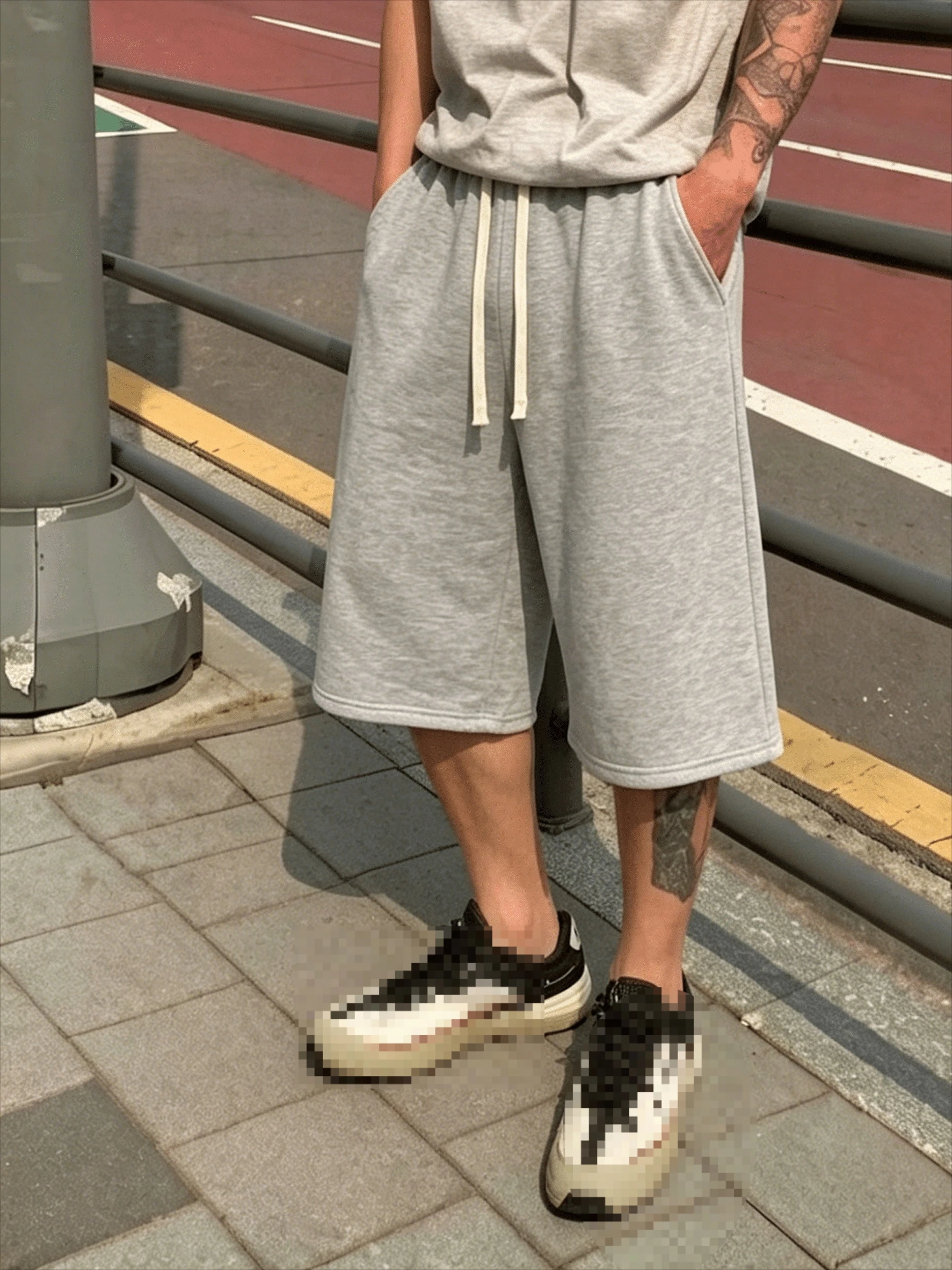 Men's Casual Jogging Pants - Straight Tube Loose Fit Elastic Waistband with Drawstring Design for A Sporty Style
Men's Casual Jogging Pants - Straight Tube Loose Fit Elastic Waistband with Drawstring Design for A Sporty Style