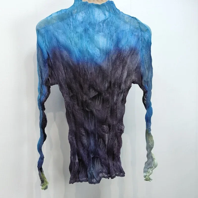 Women's Long Sleeve Light Bottom Shirt Fashion Gradient Personality Hundred Top 2025 Spring and Summer New Pleated T-shirt
Women's Long Sleeve Light Bottom Shirt Fashion Gradient Personality Hundred Top 2025 Spring and Summer New Pleated T-shirt